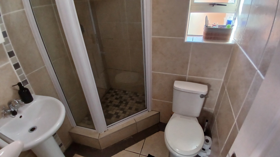 To Let 1 Bedroom Property for Rent in Walmer Eastern Cape